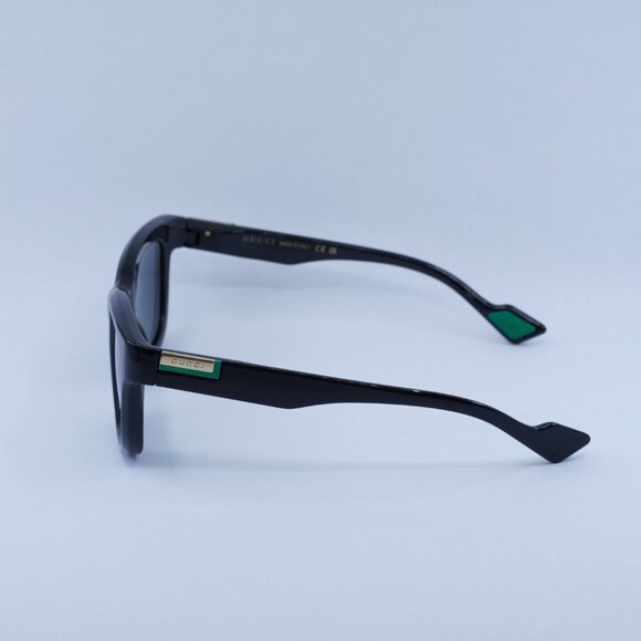 🕶️ New Gucci GG1621S 001 Sunglasses - Shiny Black Frame, Gradient Grey Lenses - Picture 8 of 11